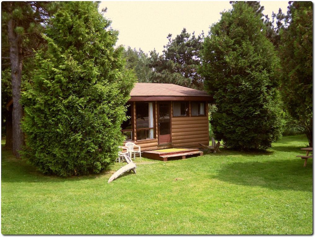 Maciver'S Motel And Camp Blind River Ruang foto